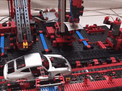 Roboty przemysłowe sterowane przez Arduino.