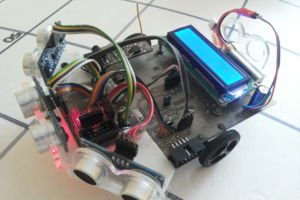 Robot mobilny (fuzzy logic)