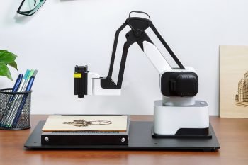 Rotrics – ploter, grawer, drukarka 3D i robot w jednym