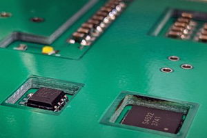 Dlaczego warto i jak chować komponenty w PCB?