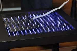 Interaktywny stół LED