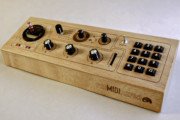 Estetyczny kontroler MIDI zbudowany na Arduino Mega