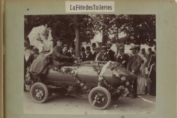 Pamiątkowe zdjęcie rekordowego samochodu (zdjęcie: National Library of France)
