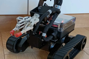 ESPoBOT czyli robot mobilny RC z chwytakiem i kamerą FPV