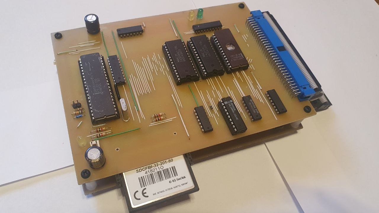 Komputer retro na CPU 8085, pod system CP/M 2.2